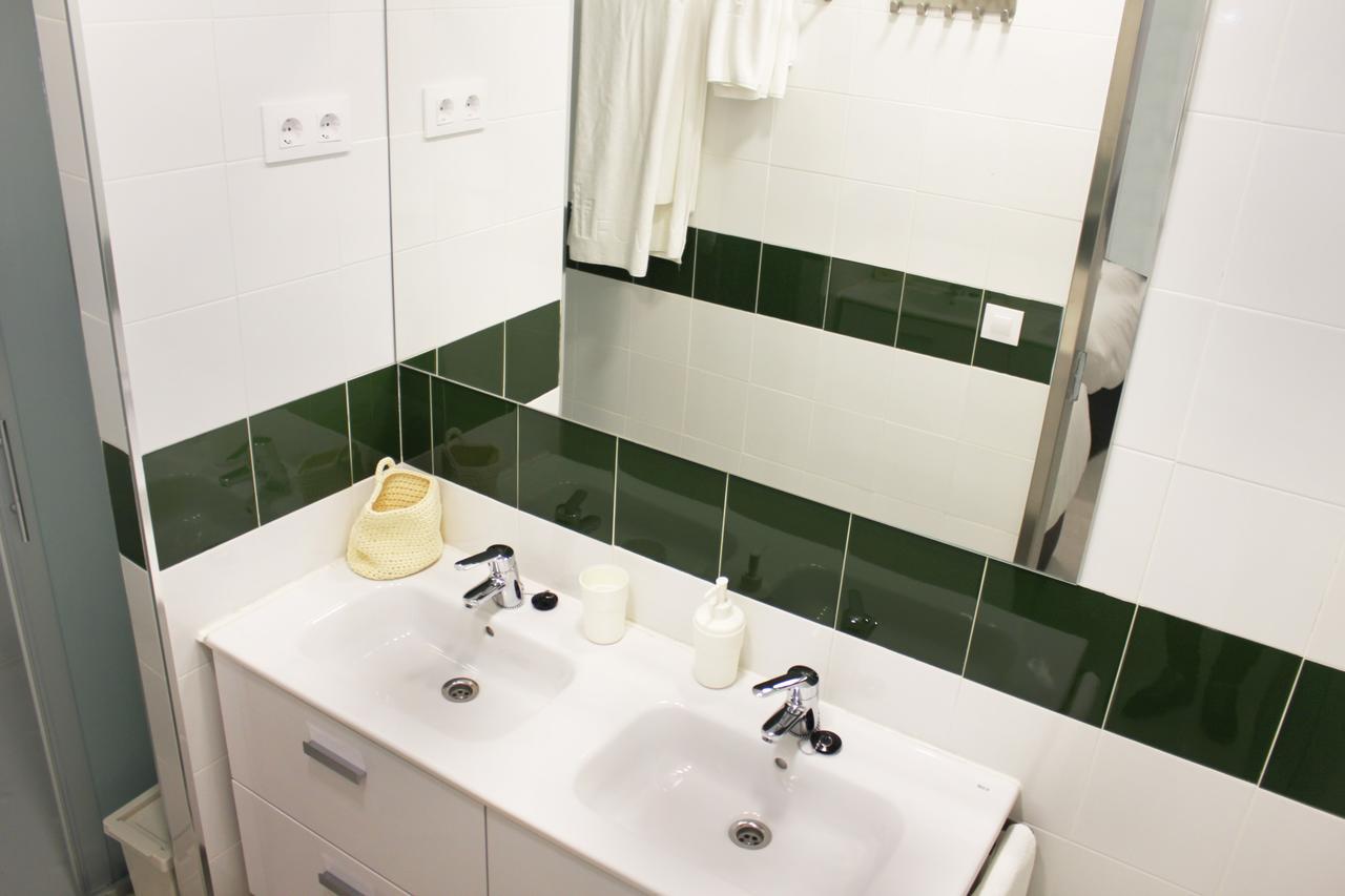 Apartamentos Funway Madrid Kültér fotó